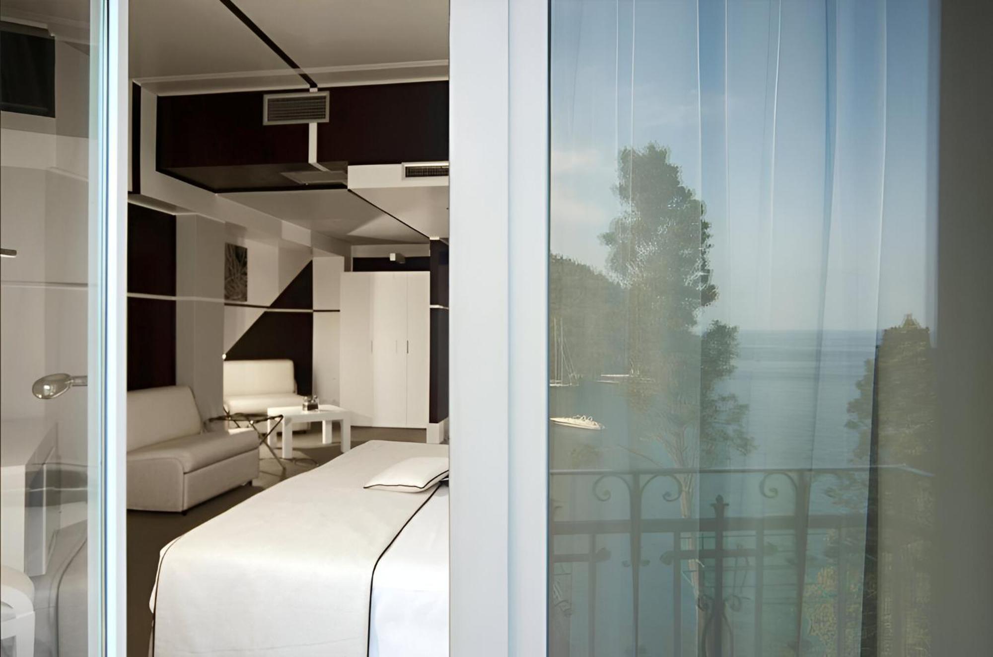 Portofino Deluxe Family Suite - Balcony, Sea View, Private Hotel Beach Exterior foto